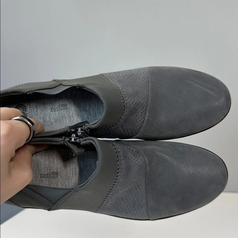 Cloudsteppers by Clarks Caddell Denali Gray SlipOn Wedge Size 8.5